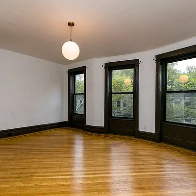 Rented by Nooklyn NYC LLC | media 14