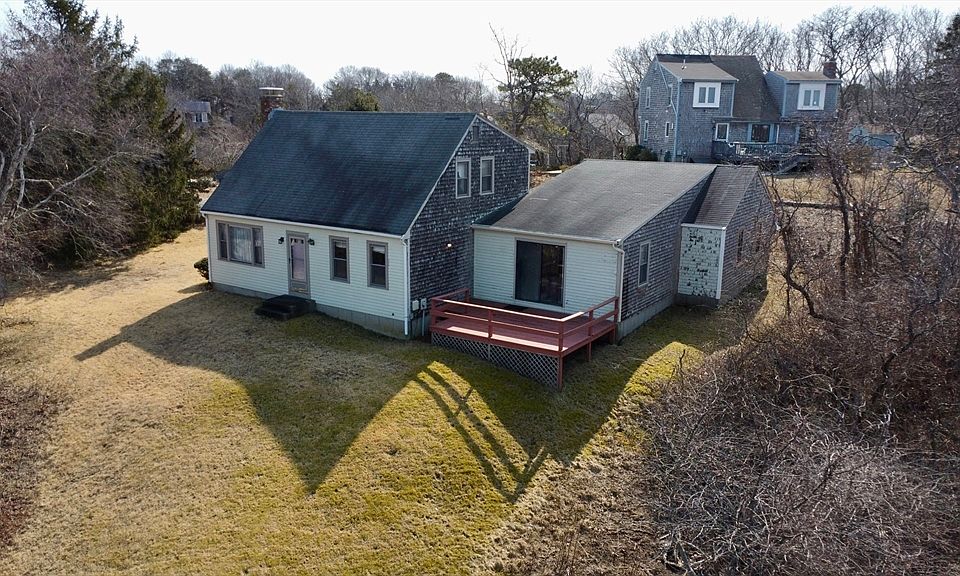 1st image of 20 Scott Dr