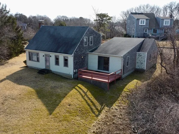 20 Scott Dr, Plymouth, MA 02360