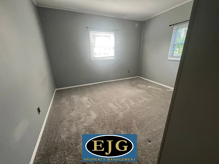 29 Elmwood Rd — Photo 24