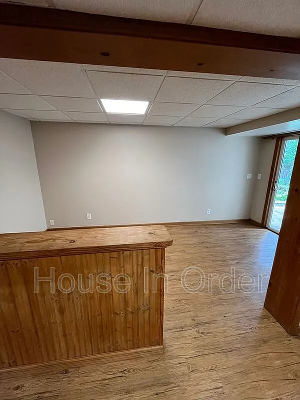 1 bed, 1.0 bath, $1,350 — Photo 4