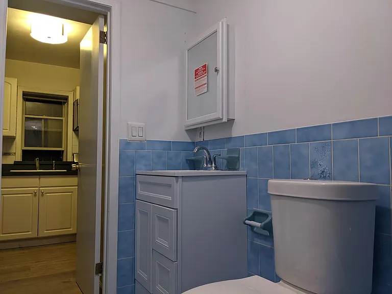 75 Webster Ave #1 — Photo 42