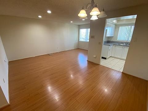 4th image of 1109 E California Ave #6
