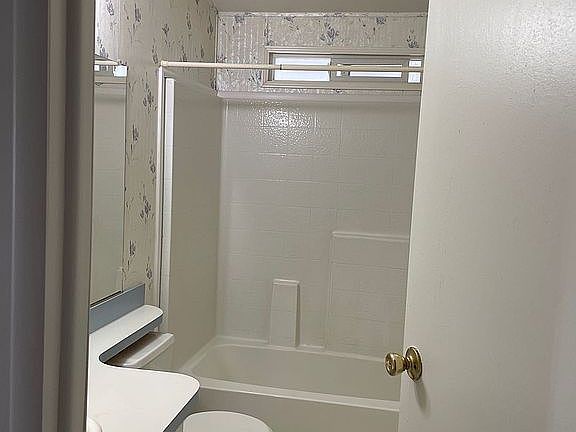 4th image of 35 Cottonwood Cir #35