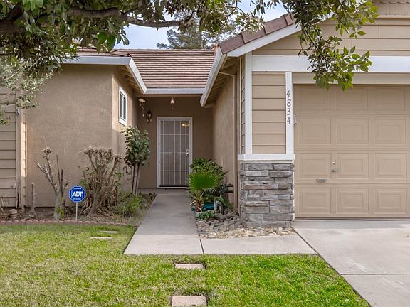 2nd image of 4834 Woodhollow Ave