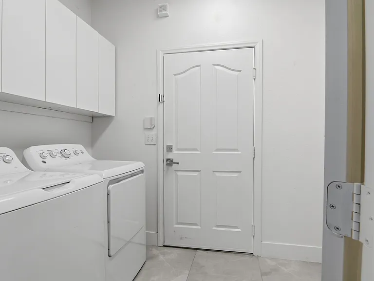 108 Milicity Rd — Photo 35