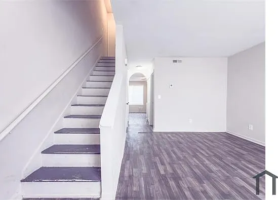 128 Langley Dr #C — Photo 7