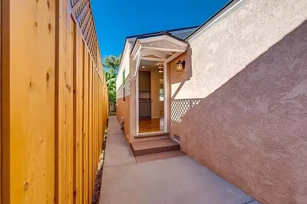 281 Shasta St — Photo 3