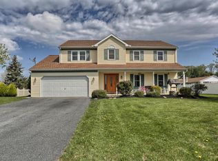 1809 Creston Dr, Lebanon, PA 17046