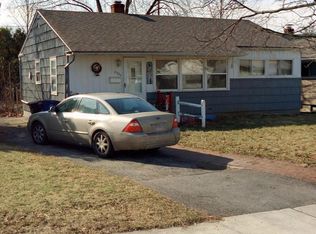 2925 Templeton Rd, Columbus, OH 43209