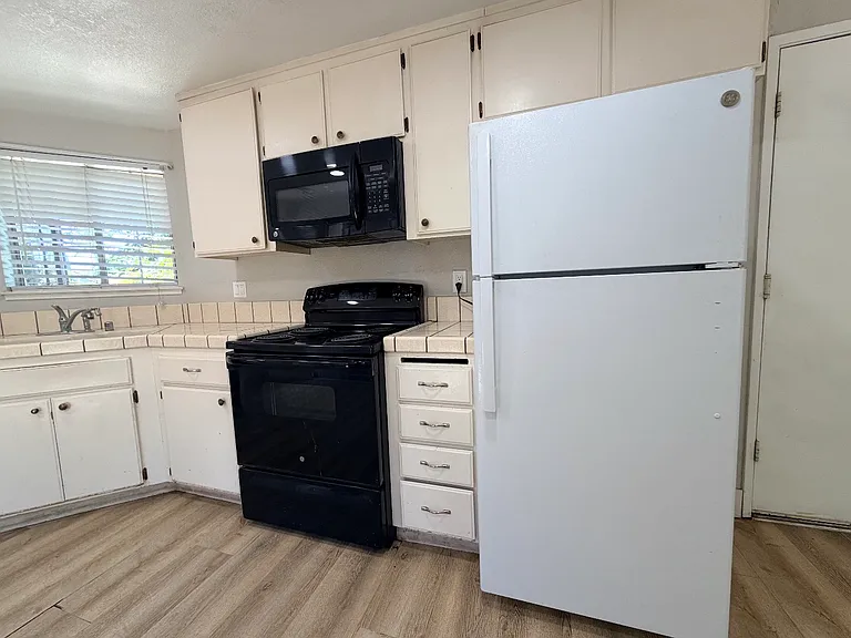 3400 Crowley Ct — Photo 15
