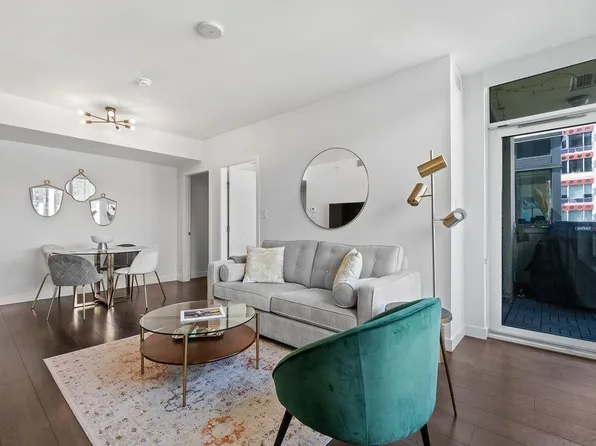161 E 1st Ave #601, Vancouver, BC V6A 0G1
