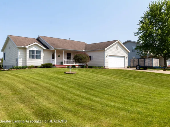 107 Carlow St, Eaton Rapids, MI 48827
