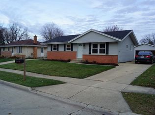 7823 49th Ave, Kenosha, WI 53142