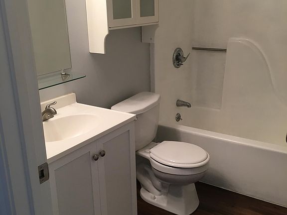 5th image of 3314 River Oaks Blvd