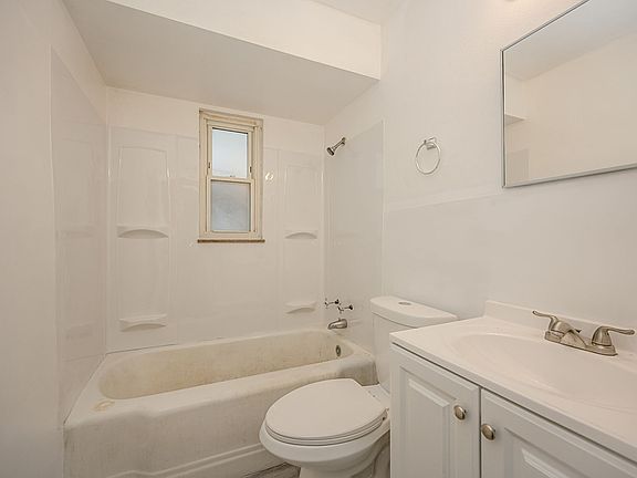 2nd image of 5713 Hamilton Ave