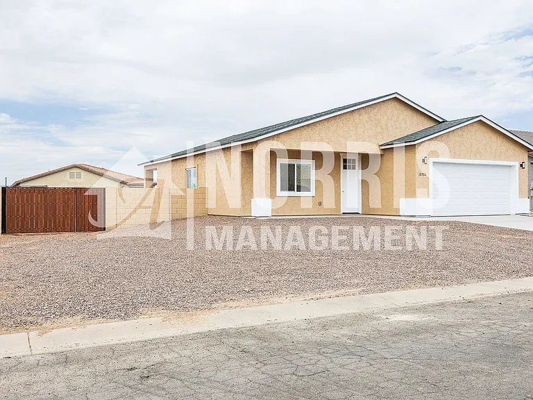 12532 W Delwood Dr — Photo 3