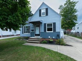 472 E 329th St, Eastlake, OH 44095