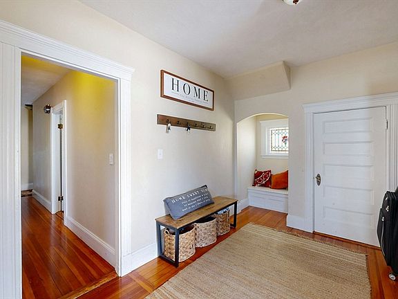 3rd image of 22 Adams St