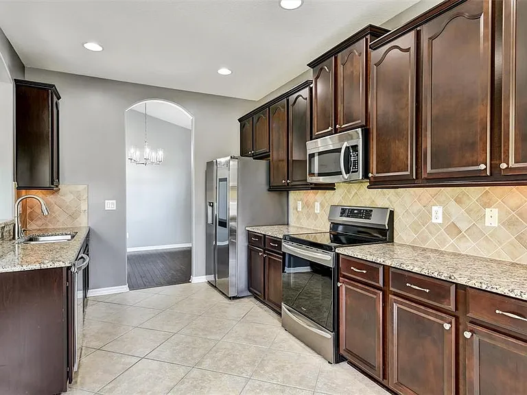 7514 Forest Mere Dr — Photo 12