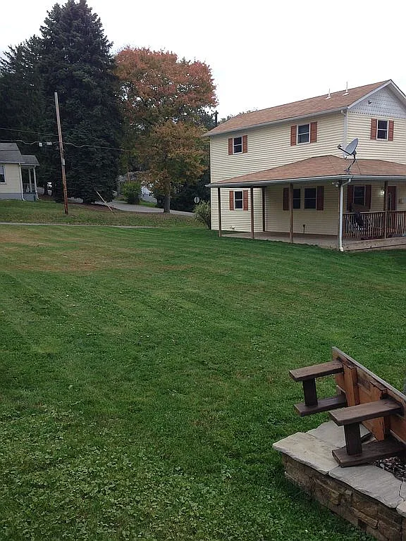 1523 6th St photo 1