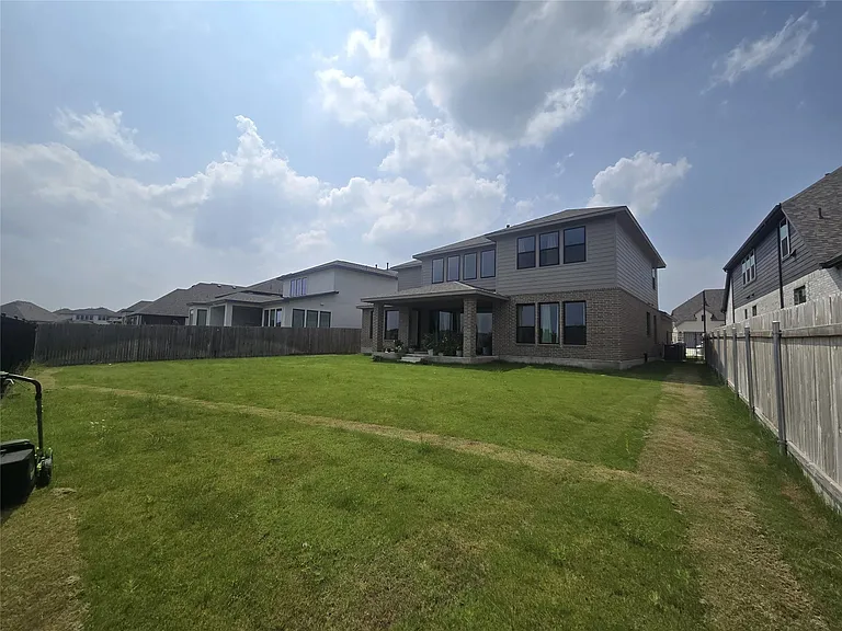 124 Ribera Dr — Photo 35