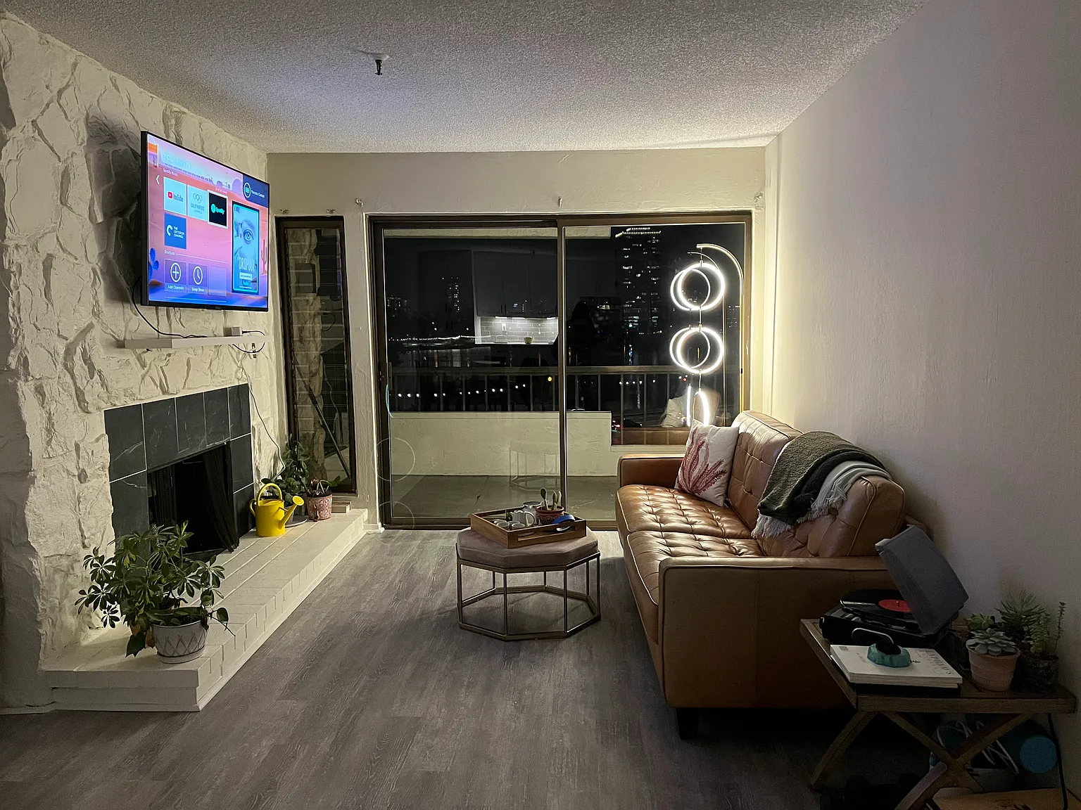 2 bed, 1140 sqft, $3,500 — Photo 3