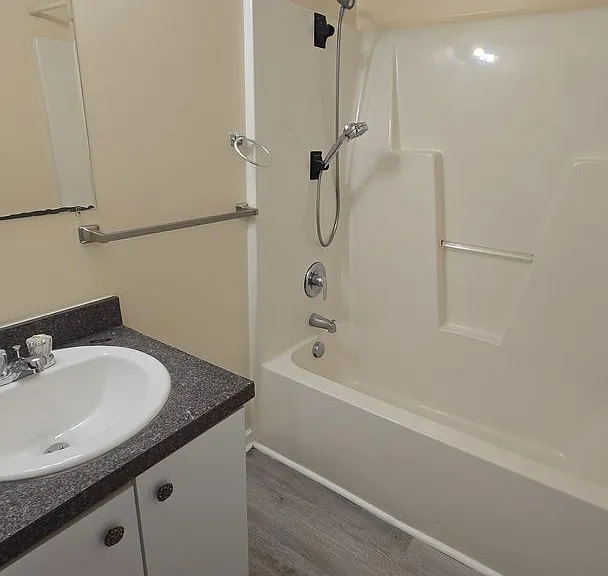 514 Heron Dr — Photo 16