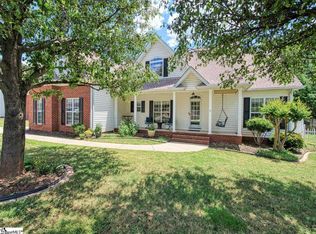 4 Paddock Run Ln, Simpsonville, SC 29681