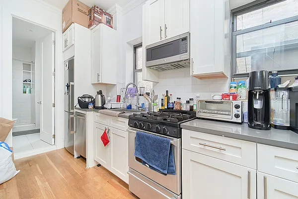 Rented by Living New York | media 19