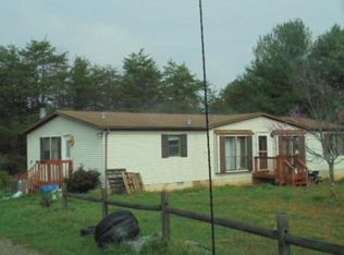 103 Morningside Ln, Wirtz, VA 24184