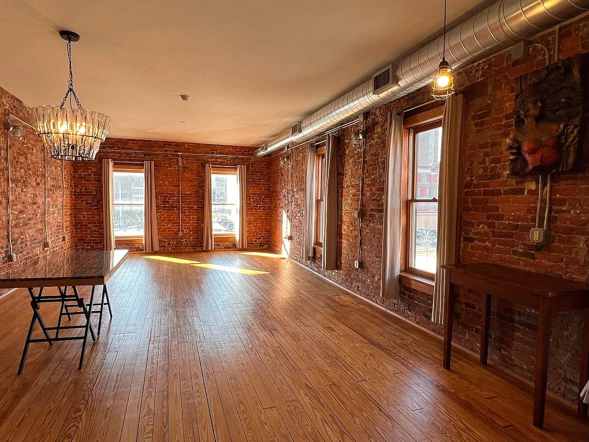 2 bed, 1.5 bath, 1640 sqft, $2,500 — Photo 4
