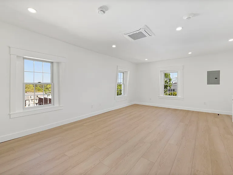 23 Melrose St #5 — Photo 8