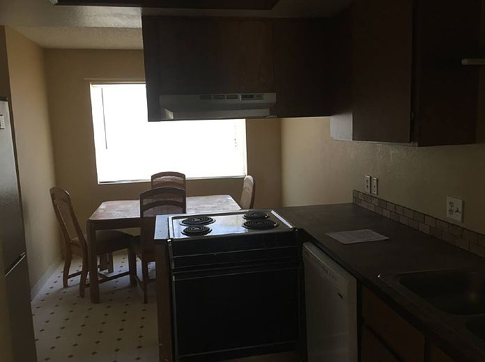 2nd image of 1106 N Buchanan St APT C