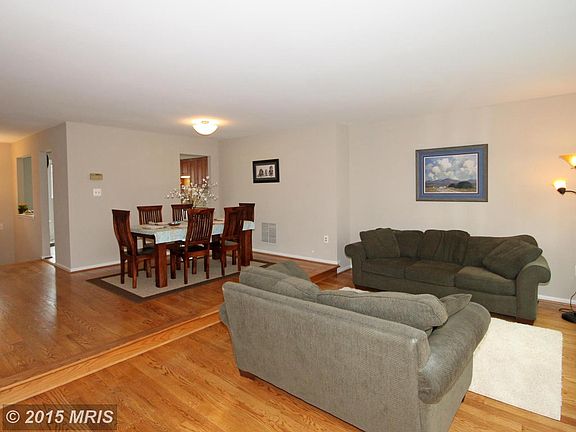 3rd image of 4211 Sleepy Lake Dr