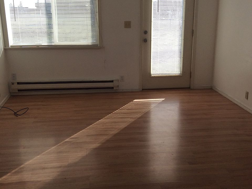 2nd image of 4459 Airway Dr NE APT 3