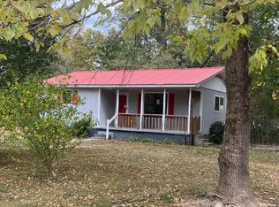 131 Swift Ln, Decaturville, TN 38329