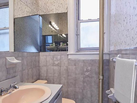 4th image of 8015 6th Ave APT D3