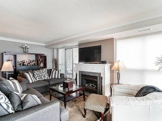 2111 Lake Shore Blvd W #814 — Photo 7