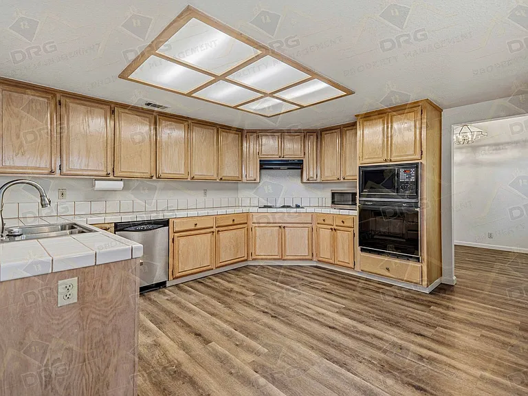 2101 Finley Ct — Photo 9