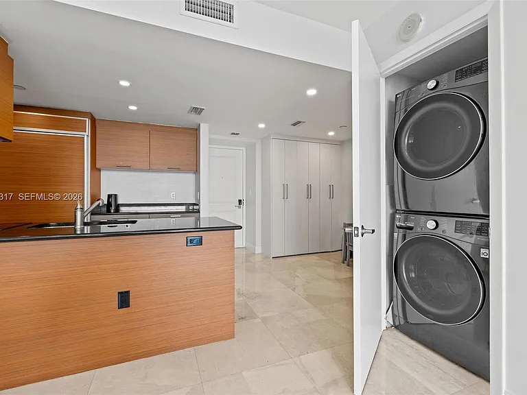 50 Biscayne Blvd #4405 — Photo 17