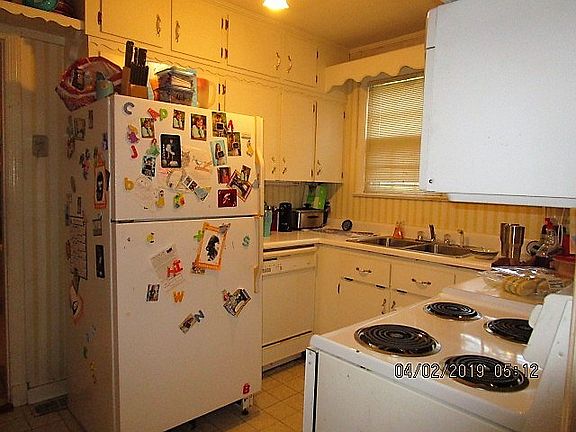 4th image of 129 Duncan Ave