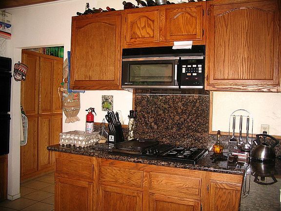 2nd image of 16862 Sumach Ln