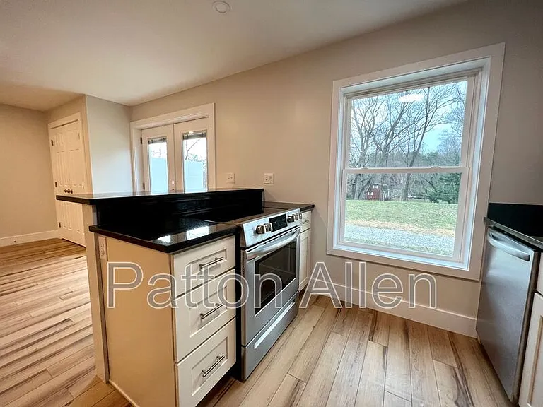 24.5 Crestview St — Photo 4