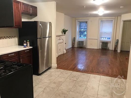 3rd image of 313 Macon St APT 1