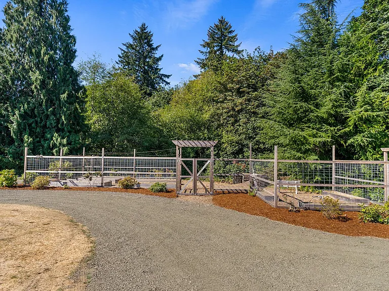 1708 Yelm Hwy SE — Photo 49