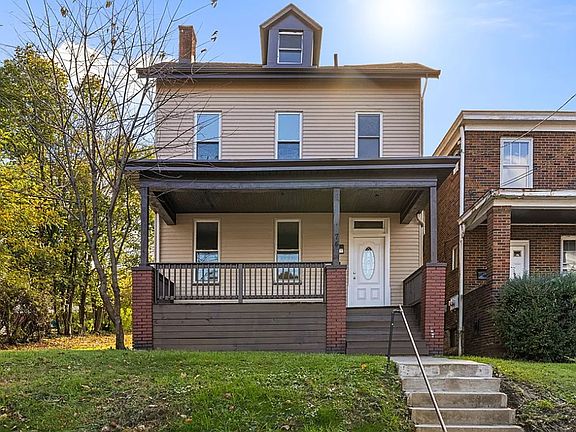 2nd image of 74 E Crafton Ave