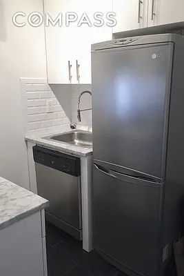 Rented by Compass | media 44