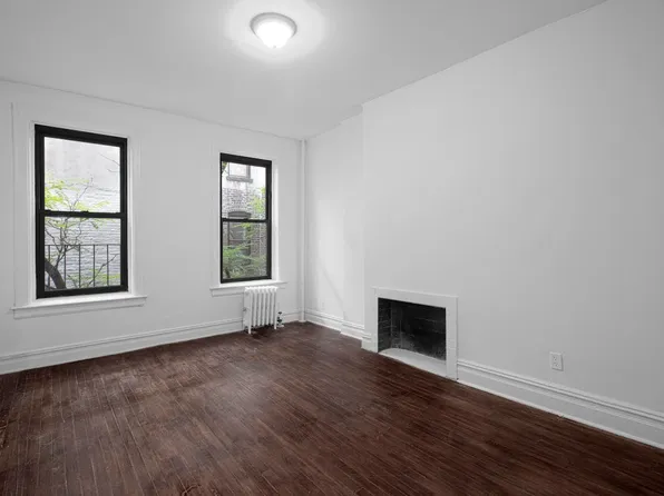 148 West 10th Street image 1 of 8