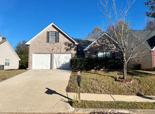 940 Brisley Cir, Hampton, GA 30228